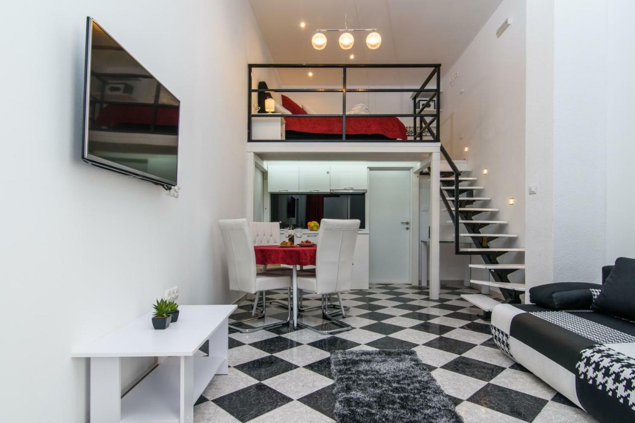 Studio Apartman Rea Trogir Extérieur photo