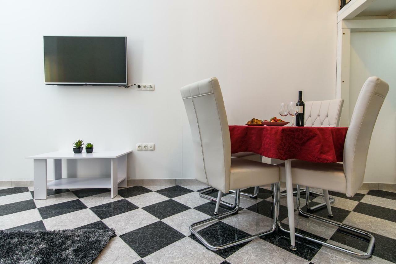 Studio Apartman Rea Trogir Extérieur photo